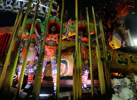 Rio De Janeiro Carnival Is As HOT As It Always Is Pics Izispicy