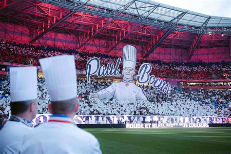 Le superbe hommage du Groupama Stadium à Paul Bocuse