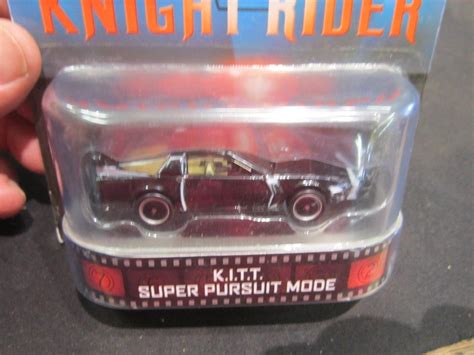Hot Wheels Knight Rider K I T T Super Pursuit Mode