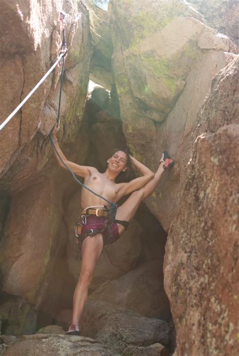 F Went Climbing With The Girls So Of Course This Happened Nudes Climbersgonewild Nude
