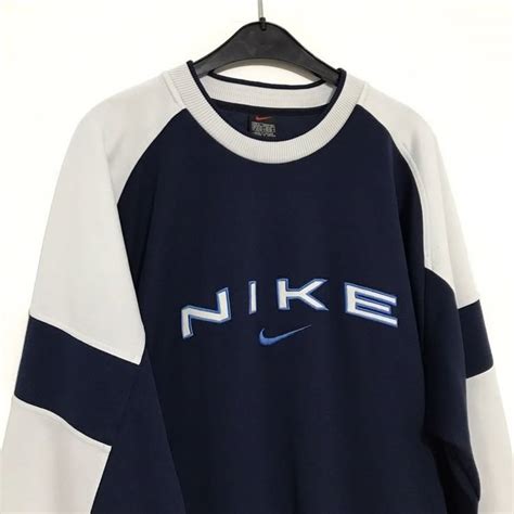 Vintage Nike Sweater - Women's Fashion