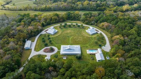 santa rosa ranch navasota tx owners net worth