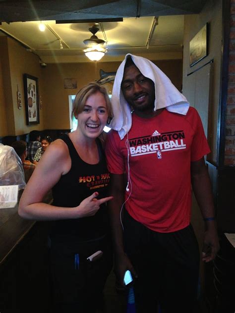 Celebrities Hot N Juicy Crawfish Smells Like Hot N Juicy