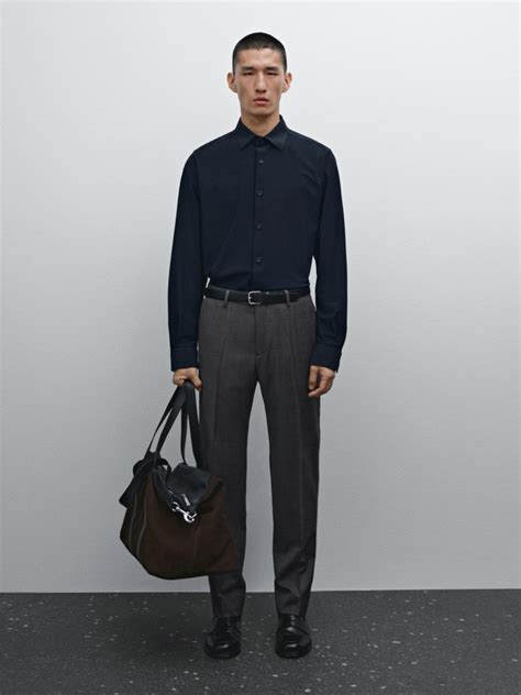 Рубашка облегающего кроя из немнущейся ткани · Темно-синий, Черный ...