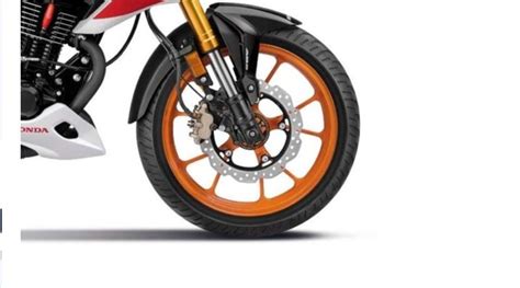 Top Naked Sports Bikes In Mid Range Bajaj Pulsar NS Honda Hornet Yamaha FZ Read Full