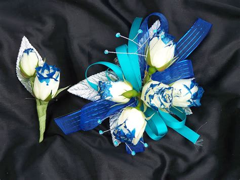 Mini White Roses Tipped In Royal Blue Wedding Flowers