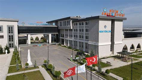 Malatya Turgut Zal Niversitesi Nde Doluluk Yakla K Y Zde Oldu