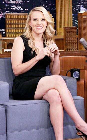Hot Photos Of Kate McKinnon Barnorama