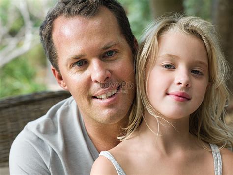 Father And Daughter Portrait Image And Picture For Free Download Lovepik