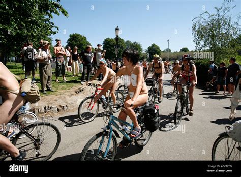 World Nude Bike Ride 2006 Brighton East Sussex England Stock Photo Alamy