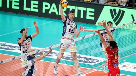 Superlega Finale Scudetto Trento Batte Civitanova In Tre Set E Conduce