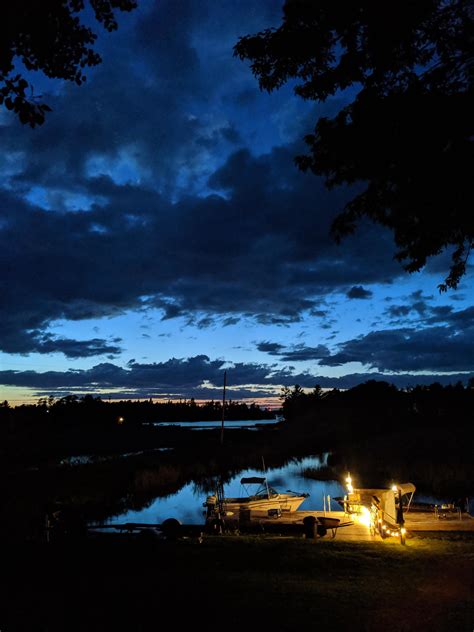 rainy lake scrolller