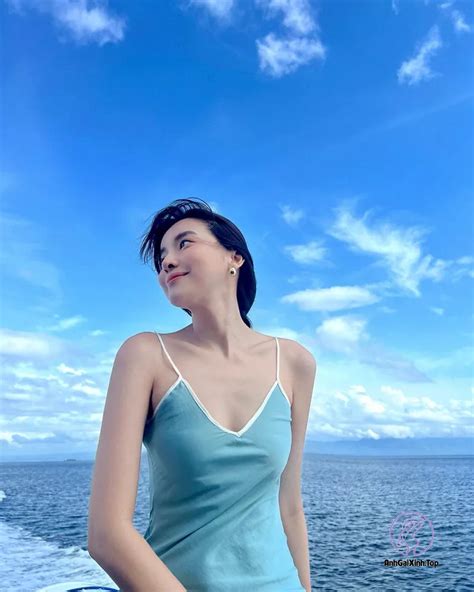 111 Ảnh Cao Thái Hà Bikini Khoe Đường Cong Sexy Cực Cuốn Ảnh Gái Xinh