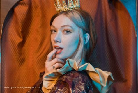 2 Minute Glass Dildo Fuck AskAlexAnswers Official Profile Loyalfans