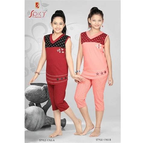 Girls Two Piece Capris Set At Best Price In Mumbai By Spicy Clothing