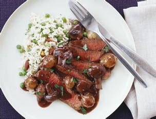 Steak with Burgundy Sauce – Rachael Ray