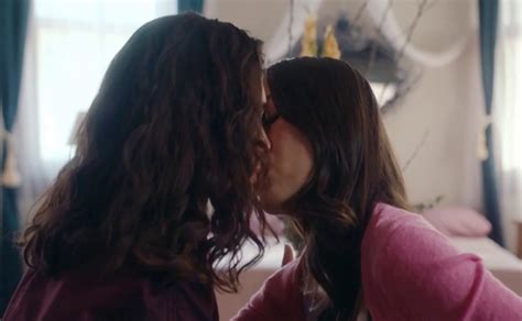 Sofia Masson Jasmine Vega Lesbian Scene In Fatal Exposure AZNude