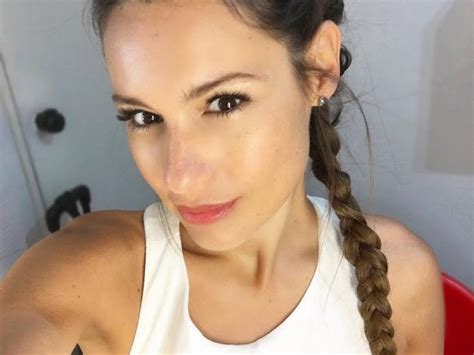 Caras Pampita Rompi La Web Con Una Foto Y Un Mensaje S Per Hot