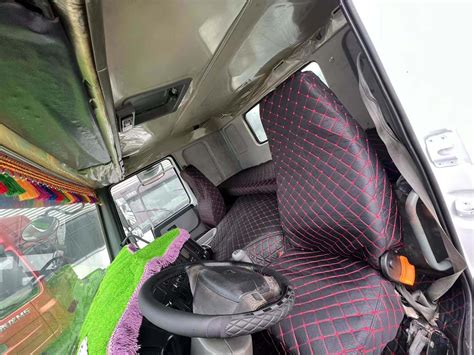 Hydraulic HOWO Truck For Tanzania Nude Ant Automobile Used Concrete Concrete Mixer Truck And