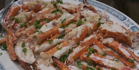 Cantonese Style Steaming Alaskan King Crab With Garlic Recipe 安心源