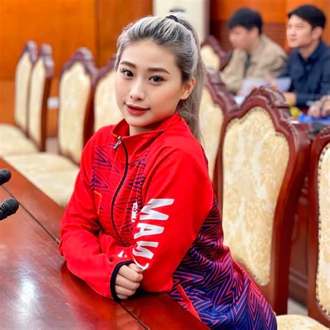 Hot girl Thể dục dụng cụ 10X gây sốt với vẻ ngoài xinh đẹp gợi cảm Báo Dân trí