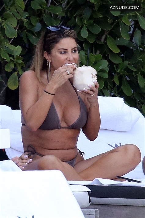 Larsa Pippen Sexy Relaxes By The Pool Showing Off Her Hot Bikini Body In Miami AZNude