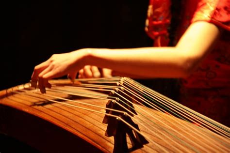 Zither vs Guzheng: What’s The Difference? - CMUSE