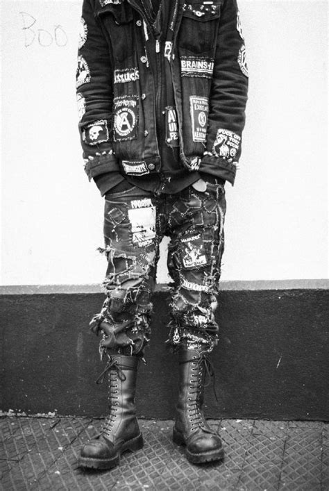 Pin By 🧷🏳️‍🌈atlas🏳️‍🌈🧷 On Pikatallennukset Punk Outfits Punk Style Outfits Punk Fashion Diy