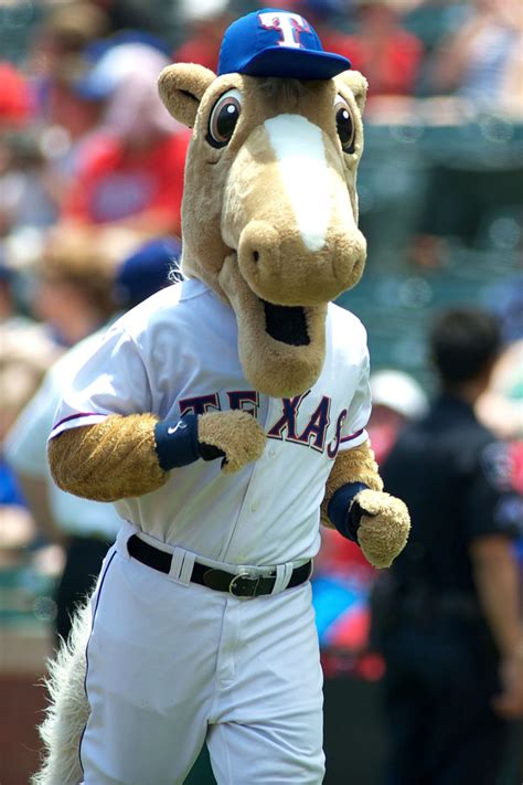 Power Ranking Every MLB Mascot from Worst to Best | Bleacher Report