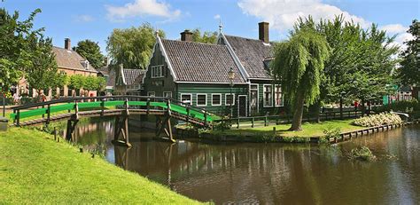 Zaanse Schans I Discover ancient Dutch village life