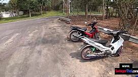 Petite Asian Amateur GF From Thailand Makes Dinner And Having Sex After XNXX