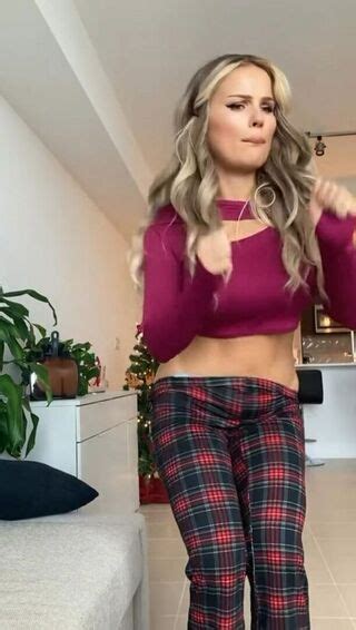 Fcknpeach Fcknsophia Nude OnlyFans NudoStar TV