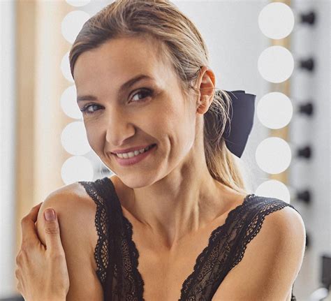 Joanna Koroniewska W Bikini Komentuje Swoj Kolejn Ci E Obcas Pl