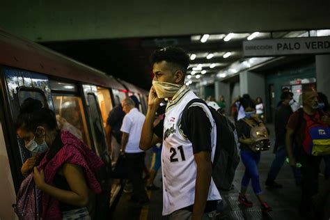 Reportan fuerte retraso en el Metro de Caracas por falla eléctrica