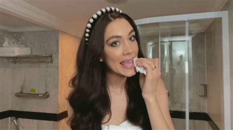 Hot Sexy Lin Denisa Bikini Pics