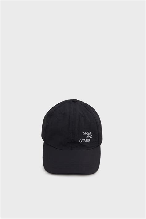 Женская черная кепка Dash&Stars 4720006 — MD-Fashion