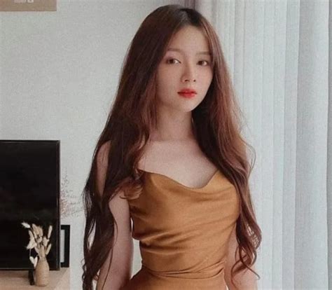 Nổi tiếng nhiều năm netizen tò mò hot girl ảnh thẻ giờ ra sao Trung Tâm Văn Hóa Nghệ Thuật