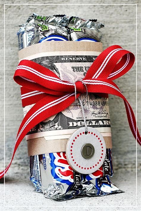 Cool And Creative Ways To Give Money As A Gift