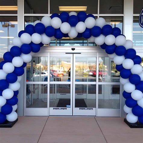 Spiral/Packed Balloon Arch - Nationwide Balloons