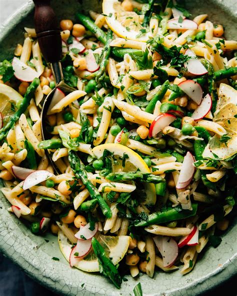 Lemony Spring Pasta Salad With Vegetables And Herbs The First Mess