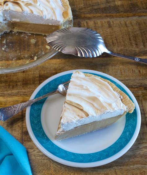 Homemade Butterscotch Cream Pie My Country Table