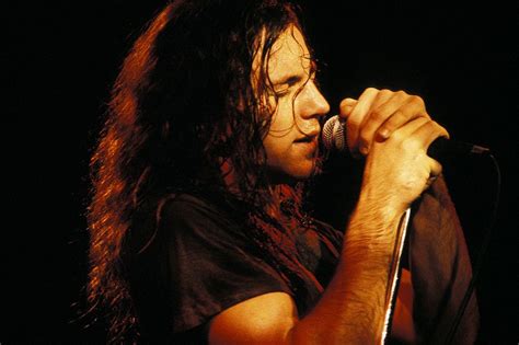 The Power Of Eddie Vedders Guaranteed Unpacking The Magic Behind Pearl Jams Most Iconic Songs