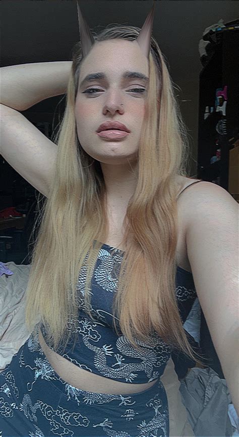 Hair cutting on long hair requires precision to keep the length 1