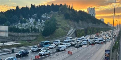 Tekirdağ İstanbul kara yolunda dönüş yoğunluğu