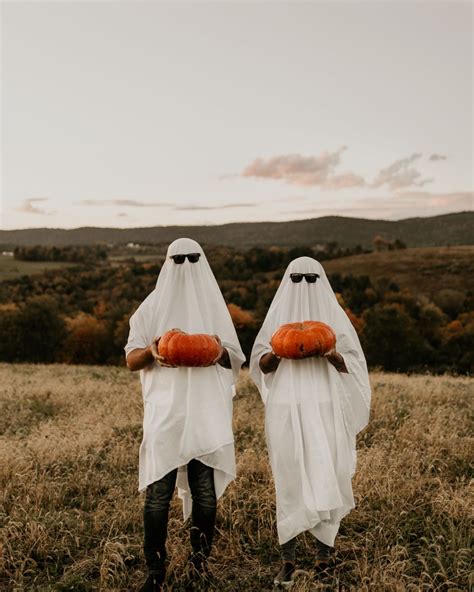 Spooky Photo Sesh Halloween Photography Halloween Photoshoot