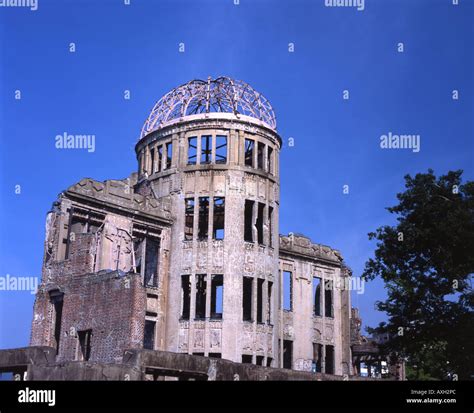 Manhattan project bomb design hi-res stock photography and images - Alamy