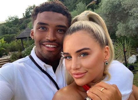 Love Island Ellie Brown Flashes Boobs As She Ditches Bra For Racy Nude Display Daily Star