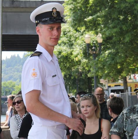 Canadian Navy Uniforms