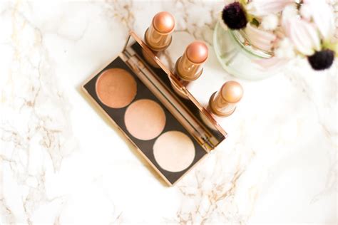 FashStyleLiv Nude By Nature Makeup Review