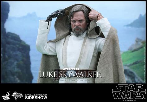 Hot Toys Star Wars Tfa Luke Skywalker Th Scale Figure